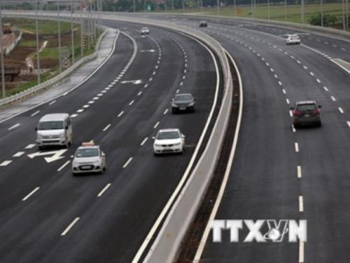Bộ Giao thông vận tải lý giải về đầu tư cao tốc Bắc – Nam 1