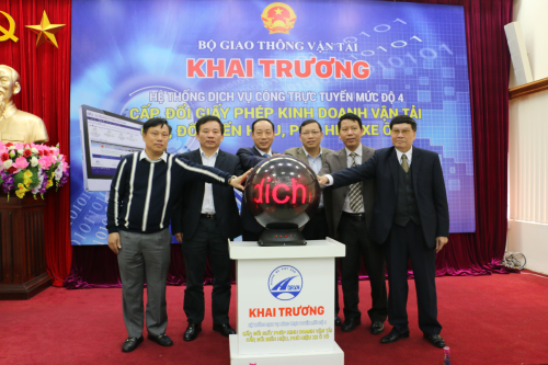 Chính thức khai trương Hệ thống cung cấp dịch vụ công trực tuyến mức độ 4 cấp, đổi giấy phép kinh doanh vận tải; cấp, đổi biển hiệu, phù hiệu xe ô tô 7
