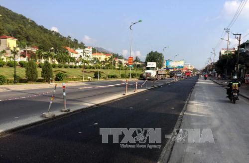 Quảng Ninh “khơi thông” huyết mạch giao thông 13